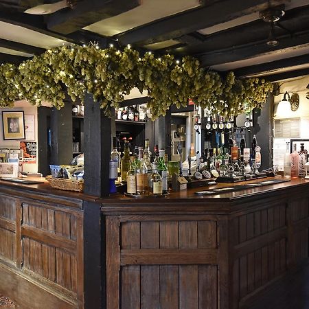 The Old Black Lion ヘイ＝オン＝ワイ エクステリア 写真