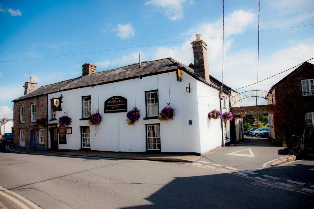 The Old Black Lion ヘイ＝オン＝ワイ エクステリア 写真