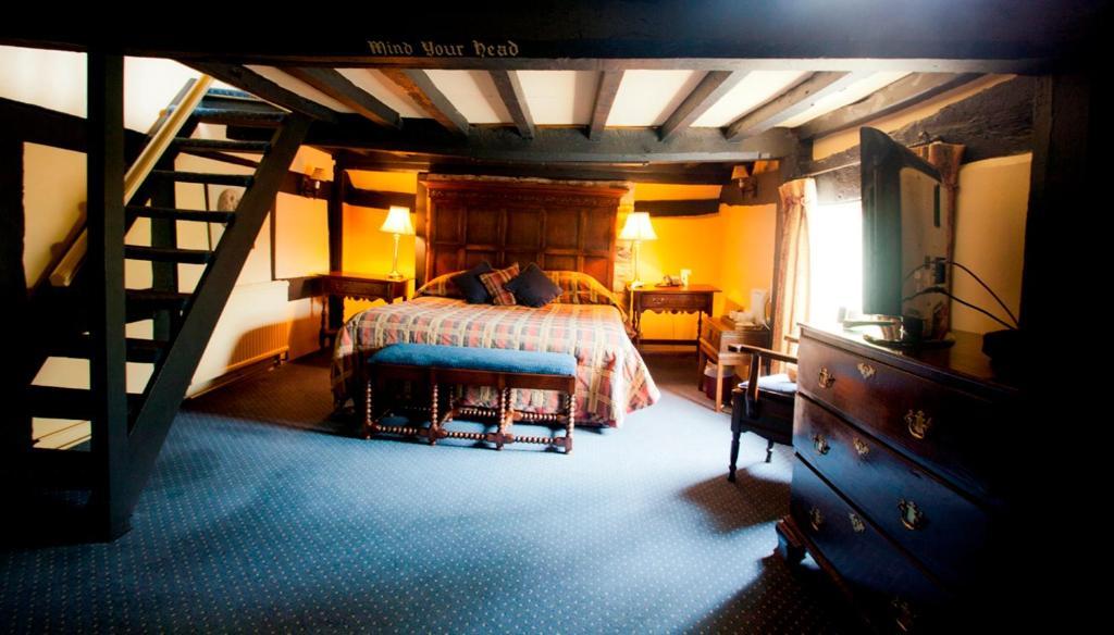 The Old Black Lion ヘイ＝オン＝ワイ エクステリア 写真